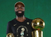 开云棋牌平台-关于日本男篮强势76人，杰伦·布朗惊艳世界的信息