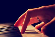 游戏试玩模拟器-英超魔幻夜！杜兰特跨界绝杀法国队，死亡之组突围现曙光