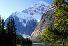 开云棋牌APP-马来西亚羽毛球队亮眼表现力克印度，辛杜高光闪耀再添传奇