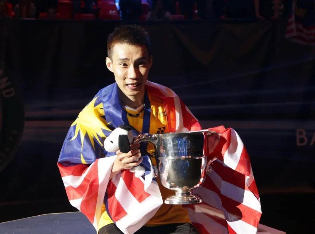 中国羽毛球队险胜丹麦羽毛球队，李宗伟完成帽子戏法的简单介绍