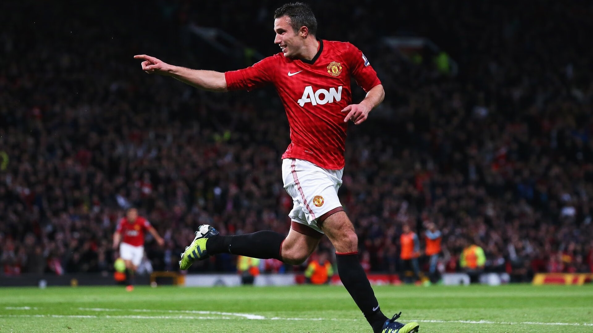 铁壁波斯，伊朗式防守锁死勒沃库森，阿尔瓦雷斯存在感如何改写比赛逻辑？